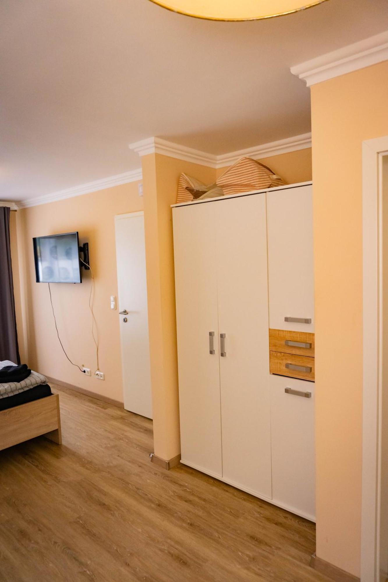 Ferienwohnung Haus Strandlust- Gemuetliches Studio Direkt Am Duemmer Lembruch Exterior foto